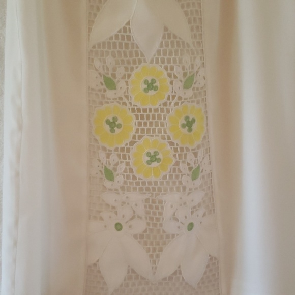 Mini dress - Picture 3 of 4